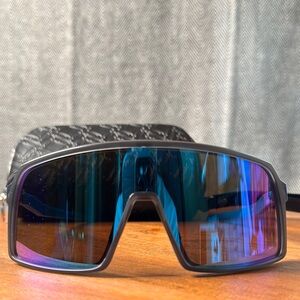 Oakley Sutro